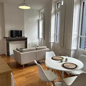 https://le-toulousain-102-appartement-cosy-en-hypercentre.midi-pyreneeshotels.com